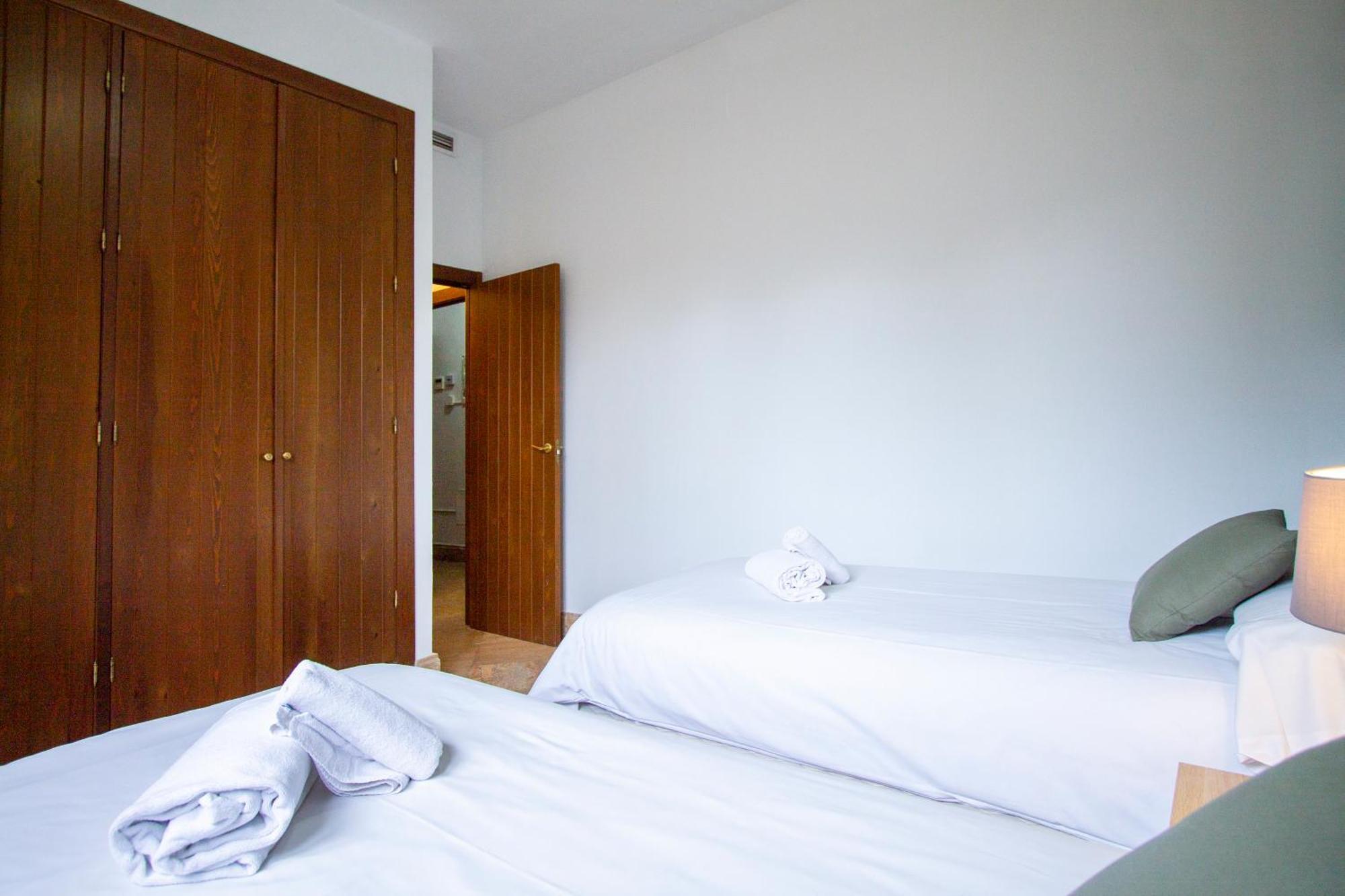 Apartamentos Villablino Arturo Soria Madrid Extérieur photo