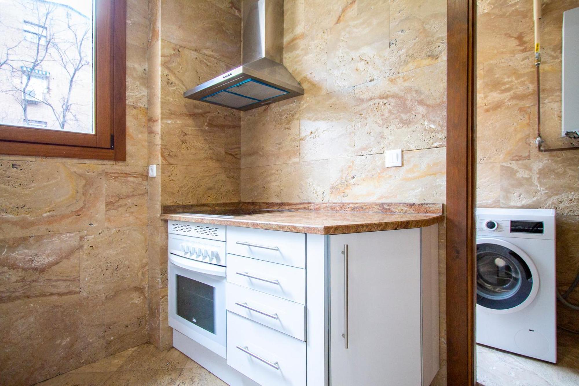 Apartamentos Villablino Arturo Soria Madrid Extérieur photo