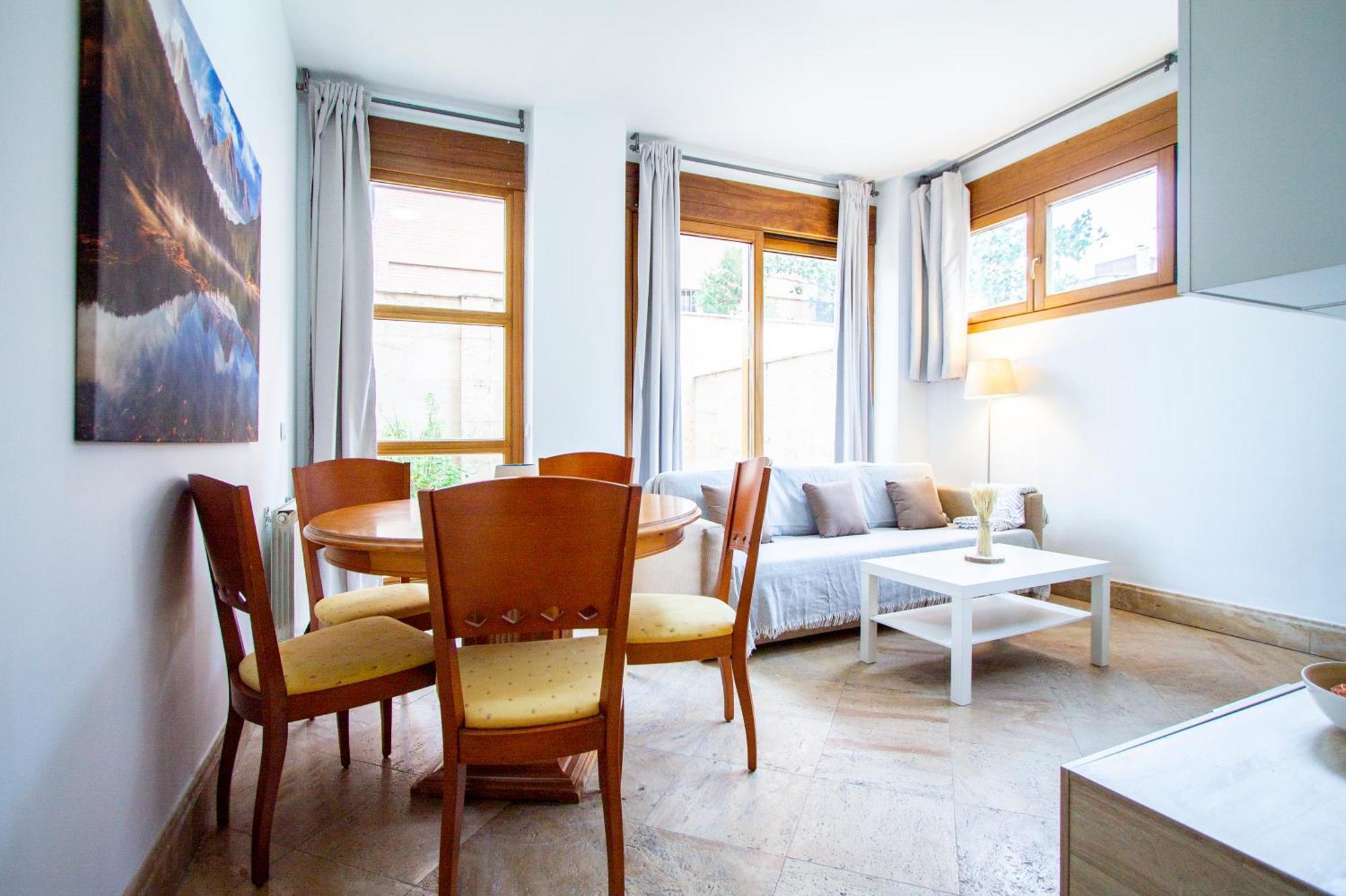 Apartamentos Villablino Arturo Soria Madrid Extérieur photo