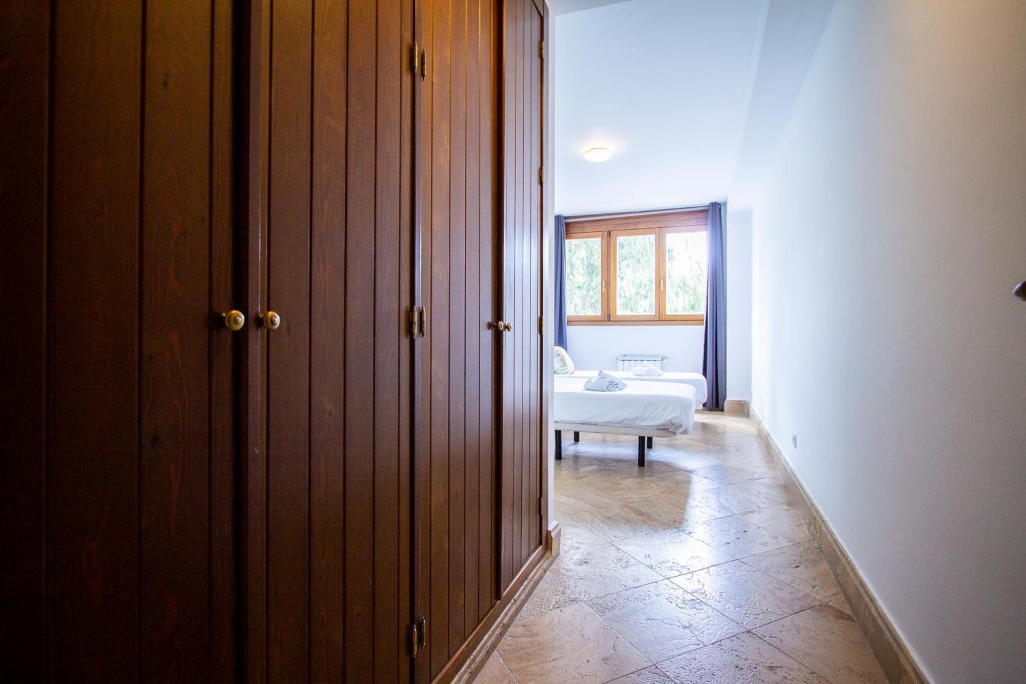 Apartamentos Villablino Arturo Soria Madrid Extérieur photo