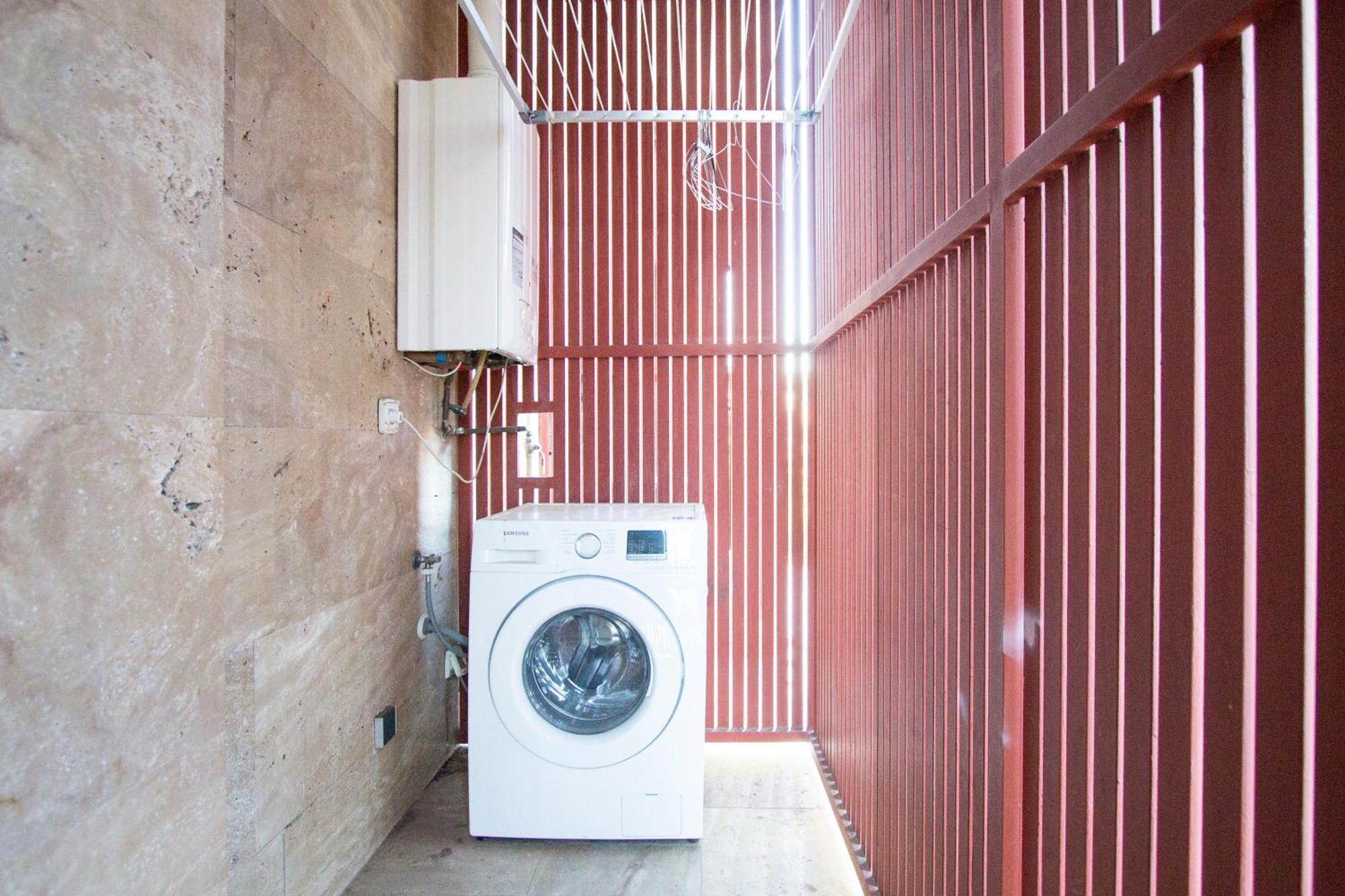 Apartamentos Villablino Arturo Soria Madrid Extérieur photo