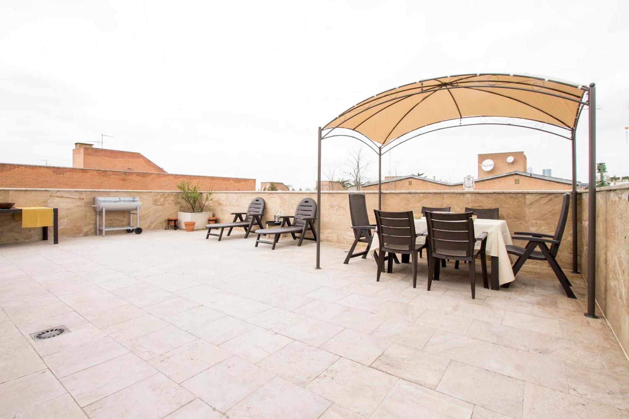 Apartamentos Villablino Arturo Soria Madrid Extérieur photo