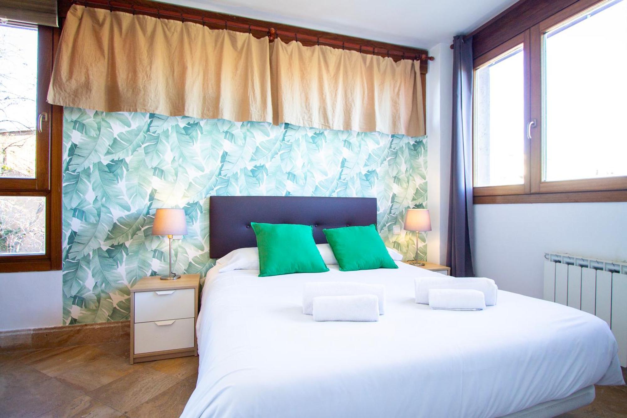 Apartamentos Villablino Arturo Soria Madrid Extérieur photo