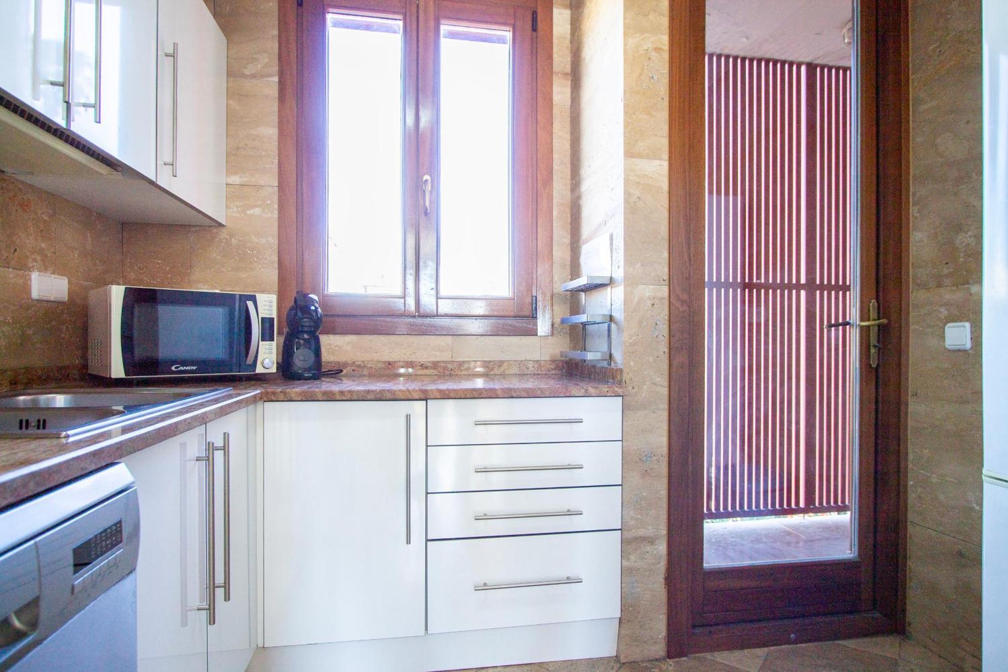 Apartamentos Villablino Arturo Soria Madrid Extérieur photo