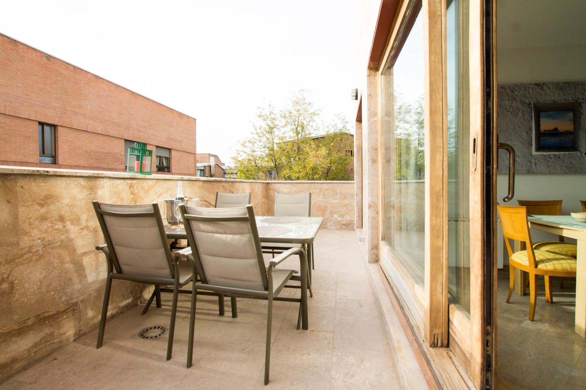 Apartamentos Villablino Arturo Soria Madrid Extérieur photo